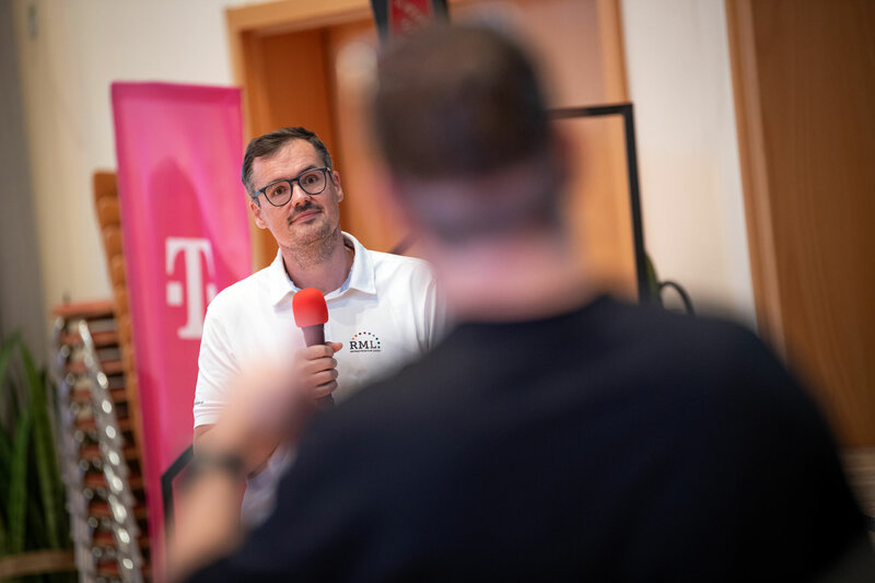 Philipp Dorrer, Geschäftsführer der RML Infrastruktur GmbH, bei einer Infoveranstaltung in Ramsau am Dachstein